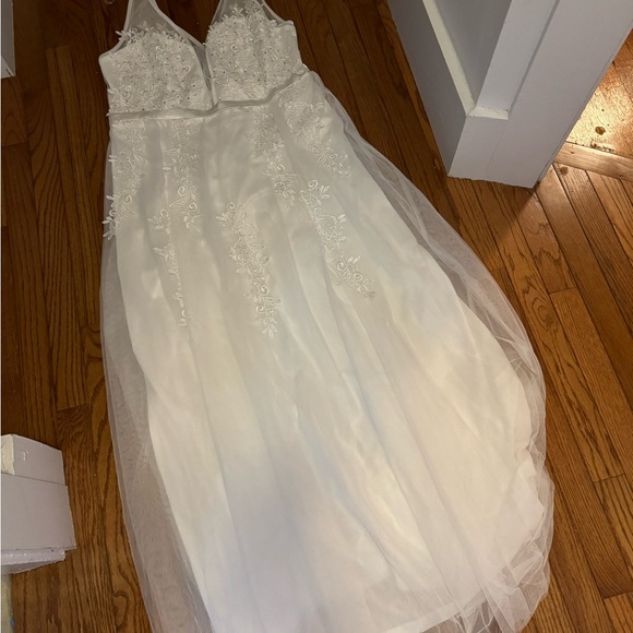 Ever Pretty White Gown size 2XL - Picture 4 of 7